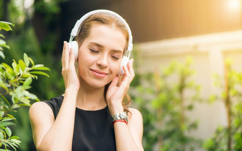 Como a Ciência Explica o Poder da Música no Cérebro Humano
